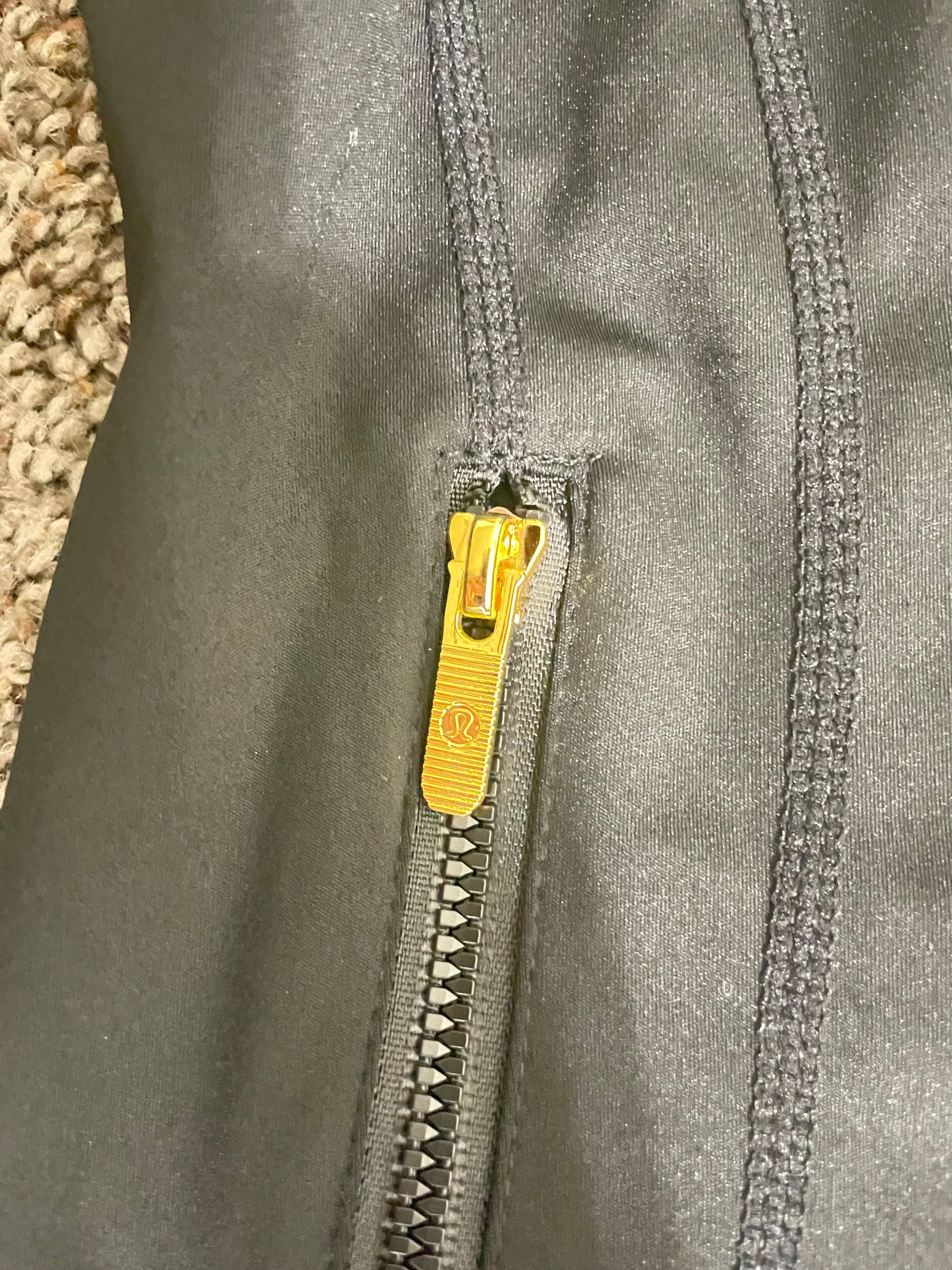 Black w Gold Zipper Lululemon Define Jacket & Shorts Set(Size 2)