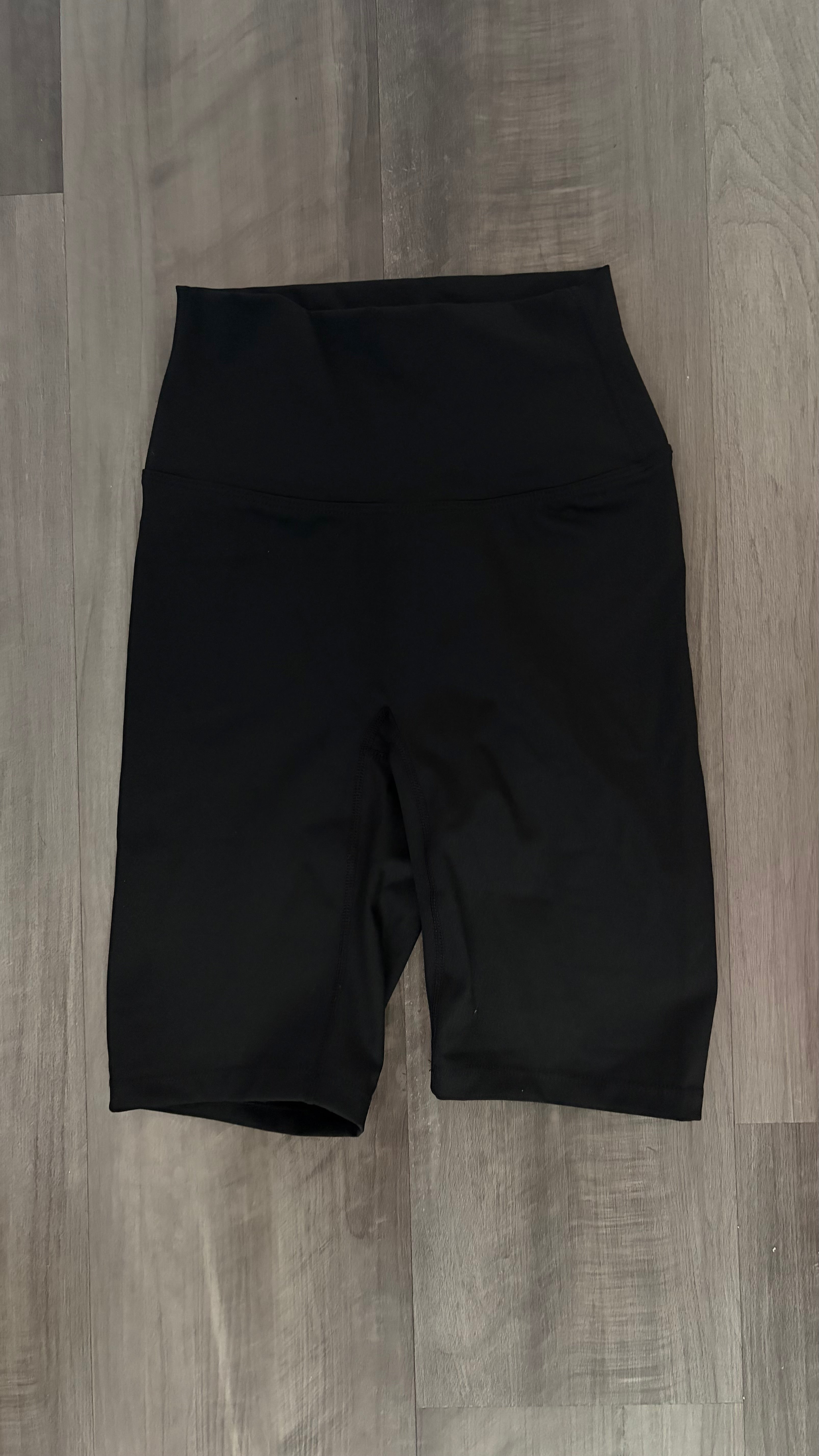 Black w Gold Zipper Lululemon Define Jacket & Shorts Set(Size 2)
