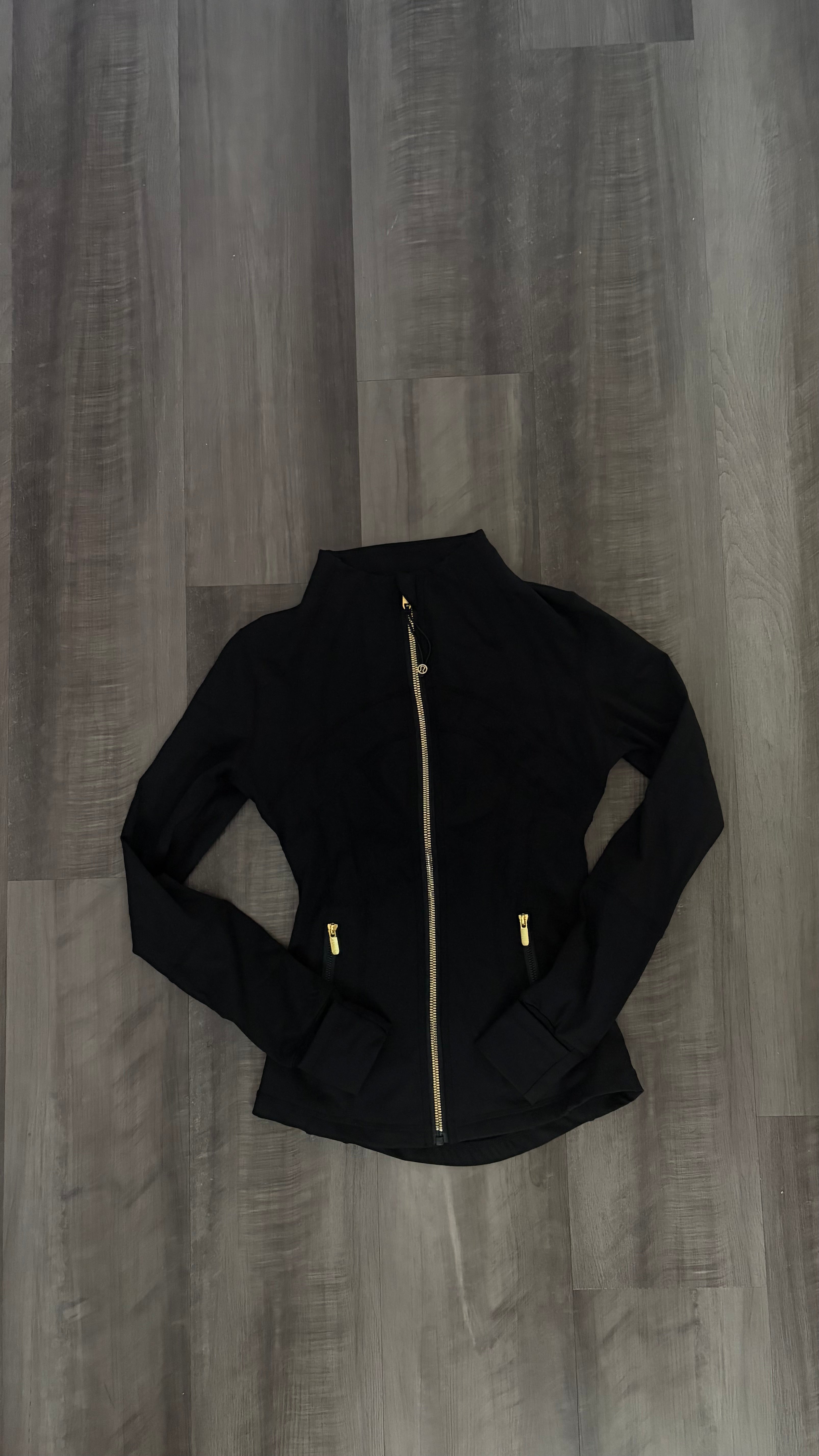 Black w Gold Zipper Lululemon Define Jacket & Shorts Set(Size 2)